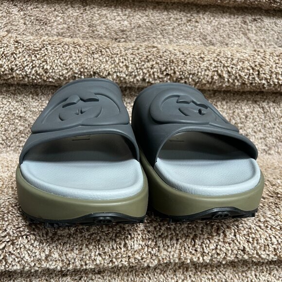 Gucci Men\'s GG Interlocking Colorblock Pattern Rubber Platform Slides